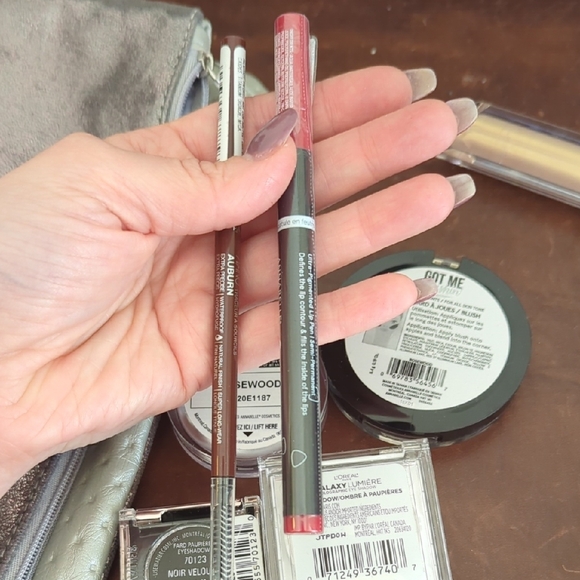 Makeup Bundle no5 - Picture 6 of 6